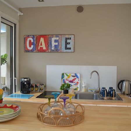 Charmant Appartement A 350M De La Plage Et Du Port Fréjus 外观 照片