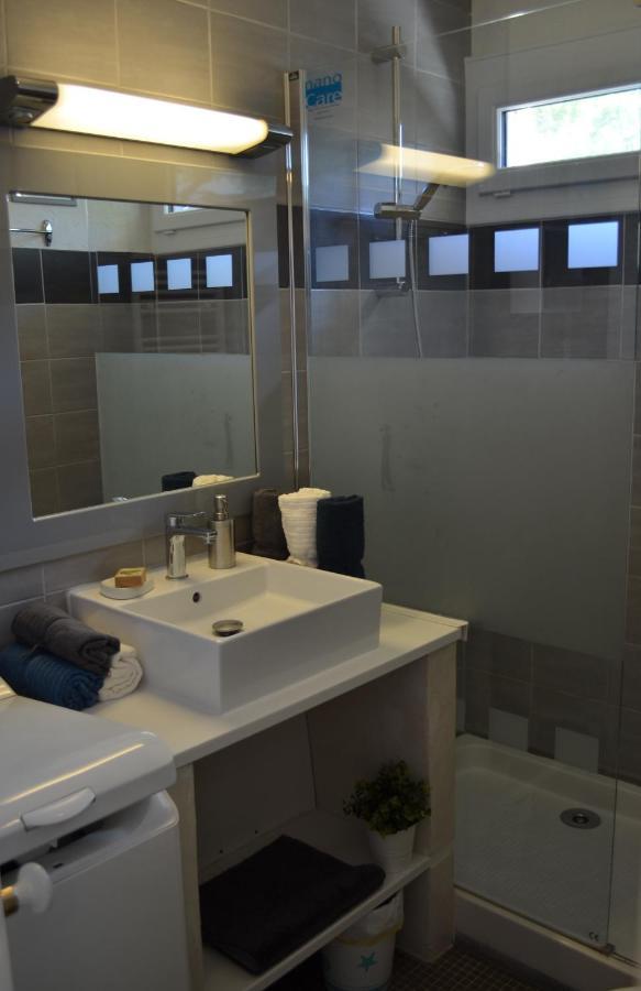 Charmant Appartement A 350M De La Plage Et Du Port Fréjus 外观 照片