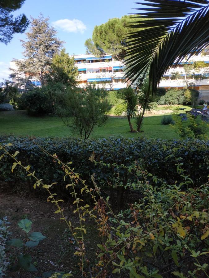 Charmant Appartement A 350M De La Plage Et Du Port Fréjus 外观 照片